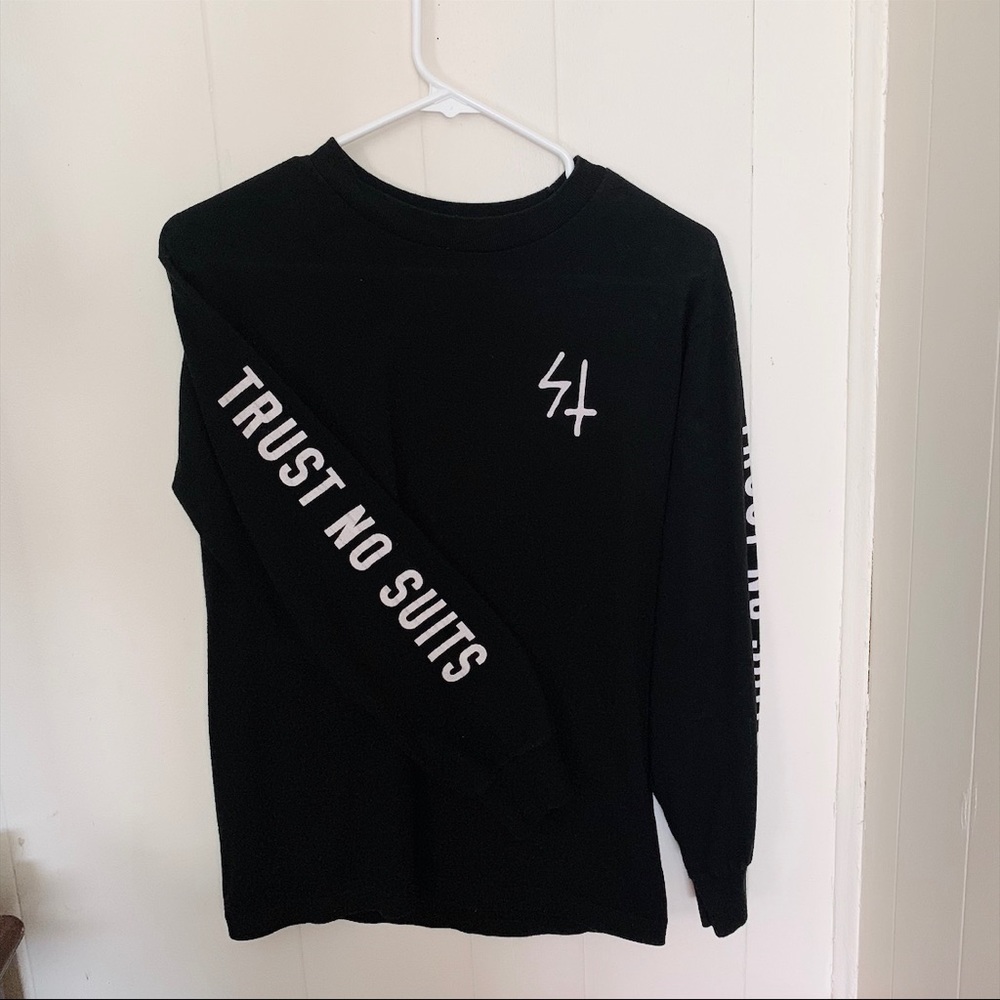 🌸 Trust No Suits Satanic Rams Head Top